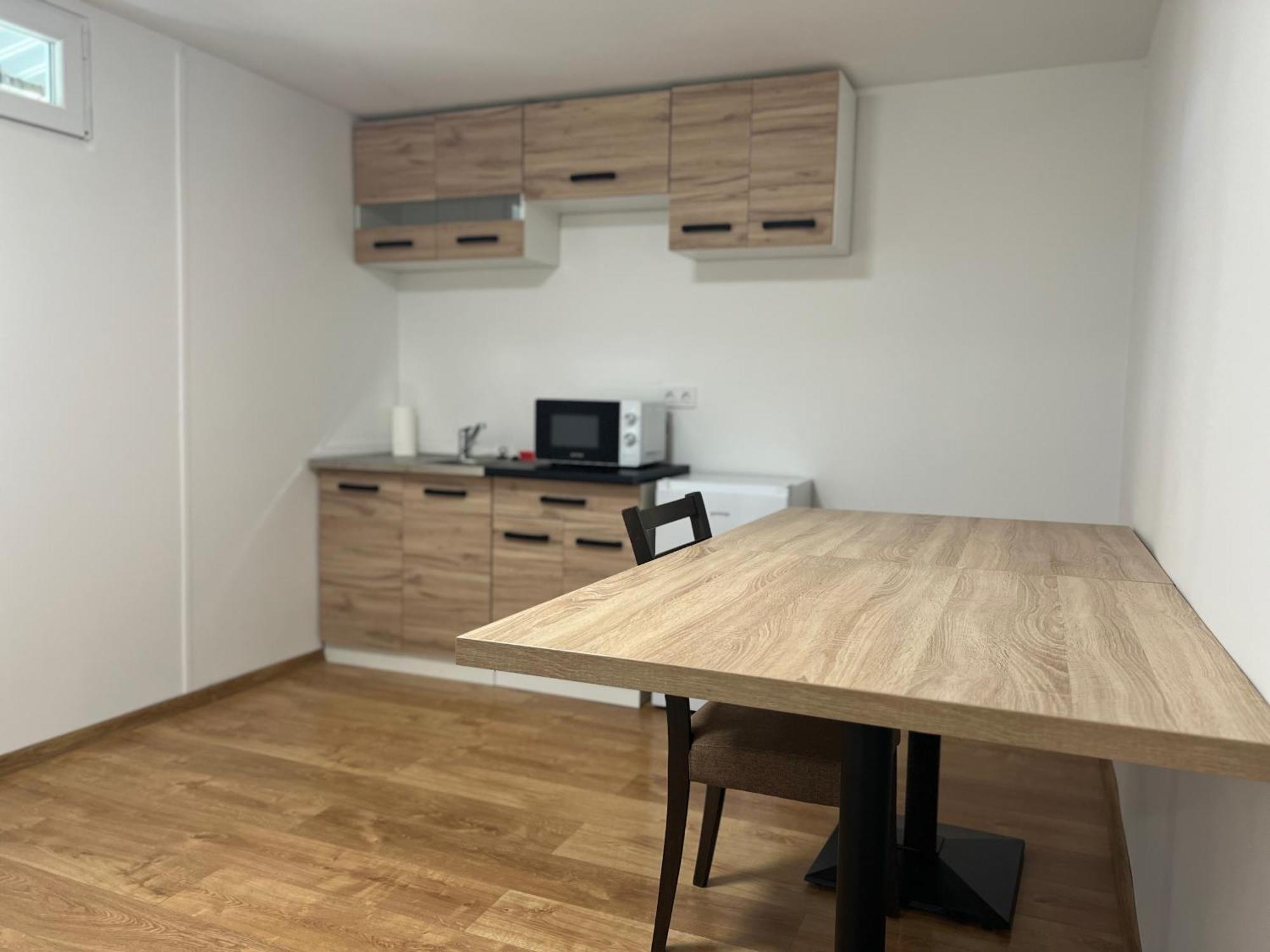 Szegedi Partfuerdo Kemping Es Apartman Exterior photo